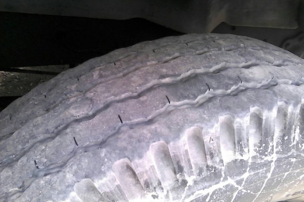 ขาย10ล้อตู้เย็น FL18 ตู้ยาว 6.30 เมตร ขาย 580,000 หรือแยกหัวคัชซีก็ได้ครับ 540,000 ครับ 0892095791 บอย0818587114 ประเพียด