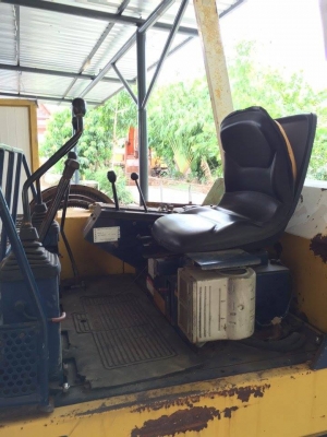 KOMATSU PC30-6  ราคา 370,000 บาท  รถนอกนำเข้าจากญี่ปุ่นพร้อมใช้งาน  เอกสารแจ้งจำหน่ายใบอินวอย