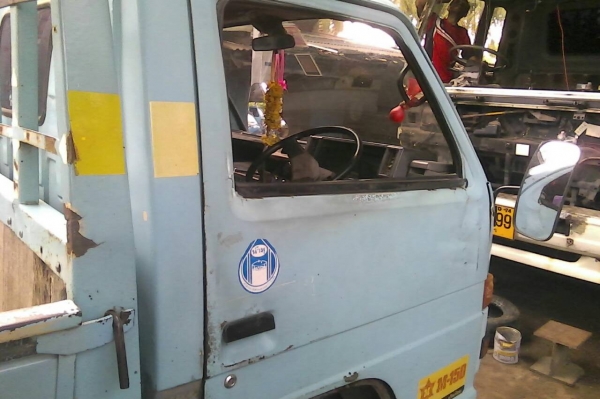 ขายหัวเก๋ง nkr ตามสภาพผุไม่เยอะ (หัวยกไม่ได้) 12,000บาท 0892095791 บอย