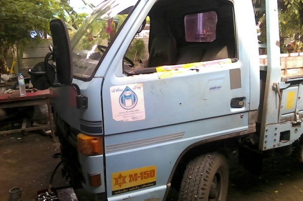 ขายหัวเก๋ง nkr ตามสภาพผุไม่เยอะ (หัวยกไม่ได้) 12,000บาท 0892095791 บอย