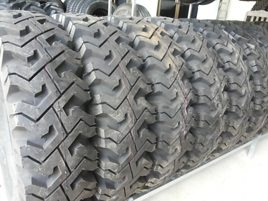 ยางใหม่กอไก่ยังไม่ผ่านการใช้งาน เบอร์ 750 -16 4 เส้น เพียง 8800บ.