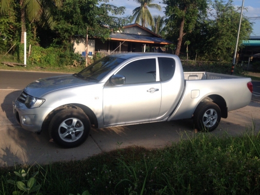 MITSUBHSI TRITON CAP 2011 cng 2.4
