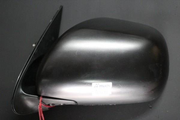 ขาย กระจกมองข้าง  TOYOTA D4D รถตู้ โตโยต้า ดีโฟดี อะไหล่รถยนต์ มือสอง