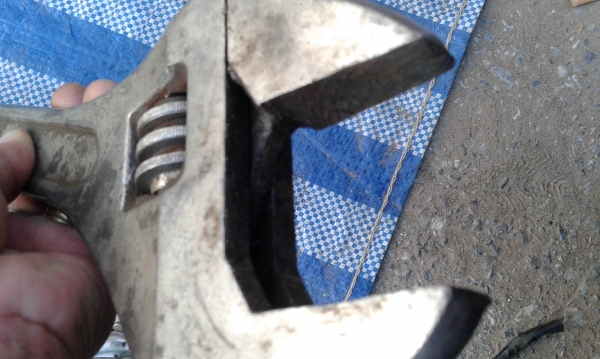 ประแจเลื่อน18นิ้วเยอรมัน