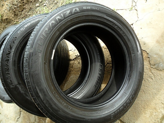 ยางขอบ15 บริดสโตน195-65-R15ลงพื้นปลายปี12 (4เส้น1,900)