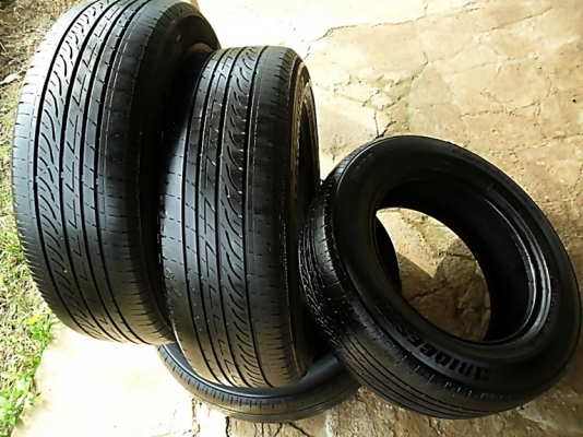 ยางขอบ15 บริดสโตน195-65-R15ลงพื้นปลายปี12 (4เส้น1,900)