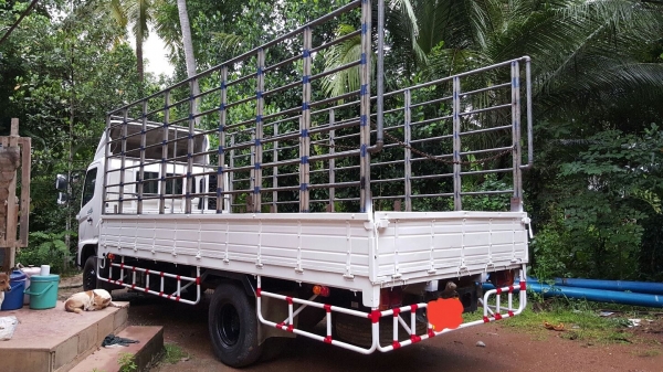 ขายเมก้า  FC9JJ  150 แรง ยาว 5.50 ม. ปี 51