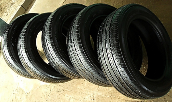 ยางขอบ15 โยโกฮาม่า 185-60-15 ลงพื้นปลายปี13 (4เส้น2,600) ยางขอบ15 โยโกฮาม่า 185-60-15 ลงพื้นปลายปี13 (4เส้น2,600)