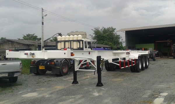 รถเทรลเลอร์ นำลาภ มงคลสยาม หางก้างปลา 40 ฟุต 3 เพลานำลาภ ใหม่ ติดต่อ พี่แวว 088-2582343