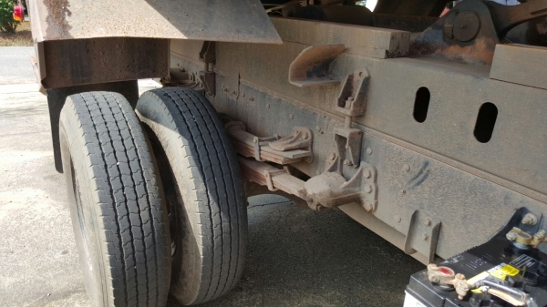 รถอีซูซุ 6 ล้อดั้ม FRR 210 แรงม้า  ปี 54.  ( รถวิ่ง 2xx,xxx กม. )     สนใจติดต่อ  081 - 6079515