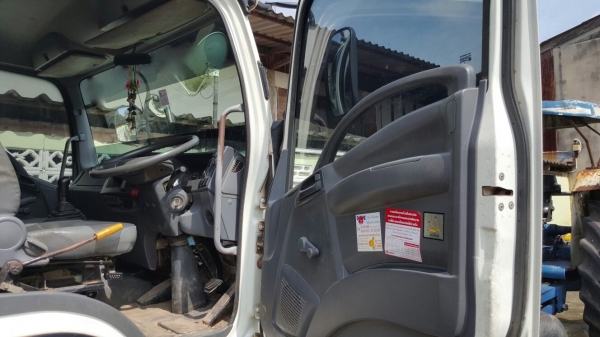 รถอีซูซุ 6 ล้อดั้ม FRR 210 แรงม้า  ปี 54.  ( รถวิ่ง 2xx,xxx กม. )     สนใจติดต่อ  081 - 6079515