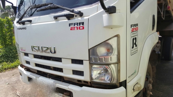 รถอีซูซุ 6 ล้อดั้ม FRR 210 แรงม้า  ปี 54.  ( รถวิ่ง 2xx,xxx กม. )     สนใจติดต่อ  081 - 6079515