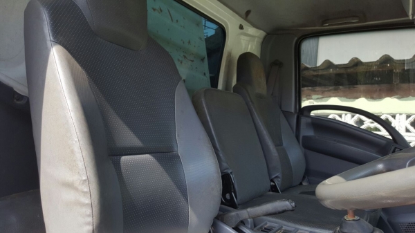 รถอีซูซุ 6 ล้อดั้ม FRR 210 แรงม้า  ปี 54.  ( รถวิ่ง 2xx,xxx กม. )     สนใจติดต่อ  081 - 6079515