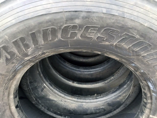 ขายถูกๆยางเก่าสภาพใช้งานใด้ทุกเส้น 11R,  295/80R22.5  เส้นละ1000B