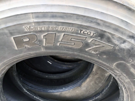 ขายถูกๆยางเก่าสภาพใช้งานใด้ทุกเส้น 11R,  295/80R22.5  เส้นละ1000B