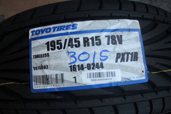 ยาง TOYO PROXES T1R 195/45R15 เส้นละ 3,500 บาท