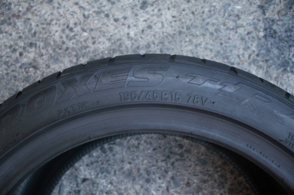 ยาง TOYO PROXES T1R 195/45R15 เส้นละ 3,500 บาท