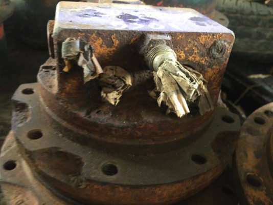 ตัวเดิน PC30-5  ราคา 30,000 บาท เก่านอก รับประกัน