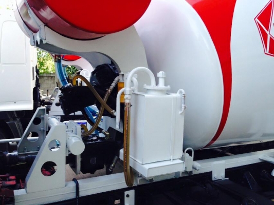 รับต่อรถโม่ปูน 4 คิว