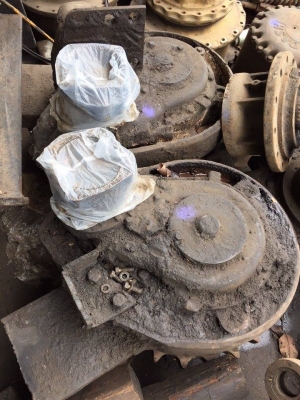 ตัวเดิน CAT215  ราคา 50,000 บาท เก่านอก รับประกัน