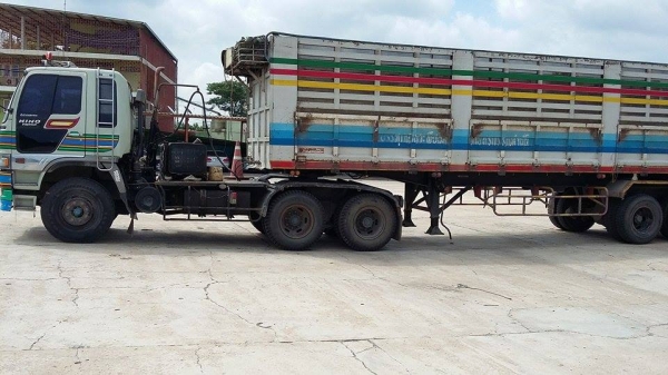 ขายหางคอกไม่ดัมพ์ราคา 200,000 บาท ( ลงราคาผิดแก้ไม่ได้ )