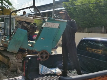 เครื่องตัดคอนกรีตส่งไปนครปฐม ครับ ขอบคุณลูกค้ามากครับ สนใจเยี่ยมชมได้ที่ tractor-backhoe ครับ