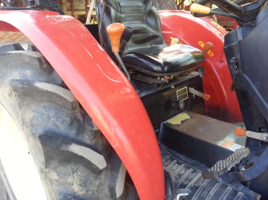 ยันร์ม่า EF393T 4 WD  2 เพลา ใบมีดดันหน้า ผาน 6 CMT รถไร่เดิมๆแน่นๆ รถ 1 ปี 7 เดือน