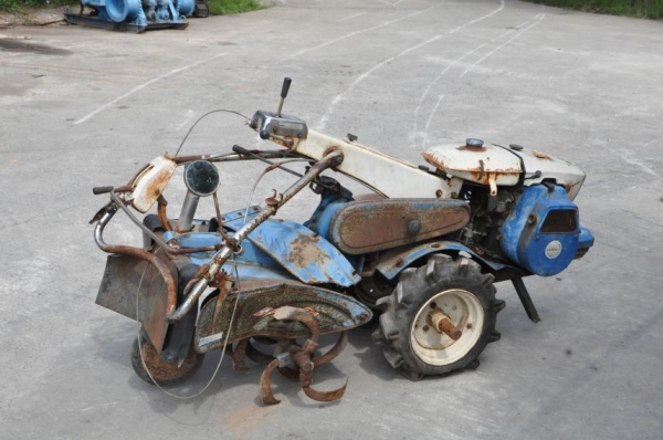 ขายรถพรวนดิินiseki ตามสภาพของครบ เครื่องไม่ติด(วางใหม่ได้) มีเกียร์ สภาพเดิมๆจากญี่ปุ่น 8,900เท่านั้น