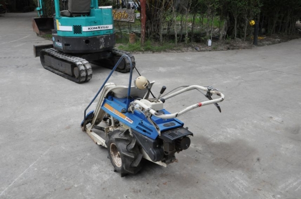 ขายรถเกี่ี่ยวเดินตามiseki สภาพเดิมๆจากญี่ปุ่นยังไม่เคยใช้ในไทย 13,500เท่านั้น ขายรถเกี่ี่ยวเดินตามiseki สภาพเดิมๆจากญี่ปุ่นยังไม่เคยใช้ในไทย 13,500เท่านั้น