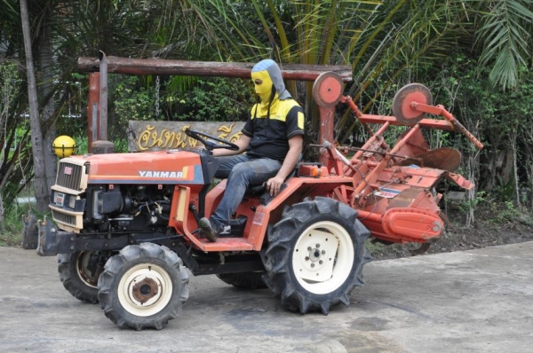 ขายรถไถYANMAR F15D 15แรง ขับ4ล้อ พร้อมโรตารี่หลัง สภาพสวยเดิมญี่ปุ่นไม่เคยใช้ในไทย 85,000 เท่านั้น!!