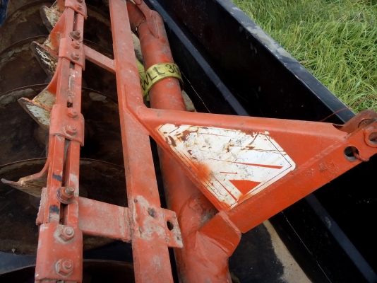 ขาย 18500 บาท ผาน 6 ใบ 24 นิ้ว ตรา cmt ใส่ 45 47 50 แรง