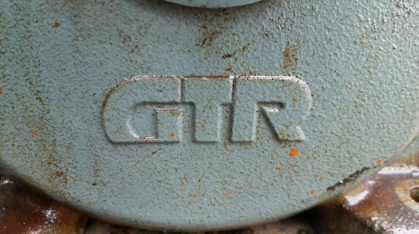 ====== SOLD OUT!! ====== มอเตอร์เกียร์ GTR Made in Japan 3 HP. 380V. ทด 1:30 ความเร็วรอบ 50 RPM. มี 2 ตัว วิ่งเงียบ พร้อมใช้!!