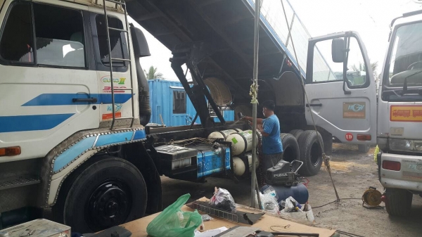 ขาย10ลัอดั้ม320แรงห้างแทัสวยๆมี2คัน