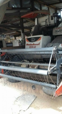 ขายรถเกี่ยวข้าวkubota dc95 ทำงานน้อย940 ชม.มือเดียว ปี54ช่วงล่างดี เครื่องเดิม เฟรมสวย พร้อมลงงาน เอกสารเล่มทะเบียนพร้อมชุดโอน