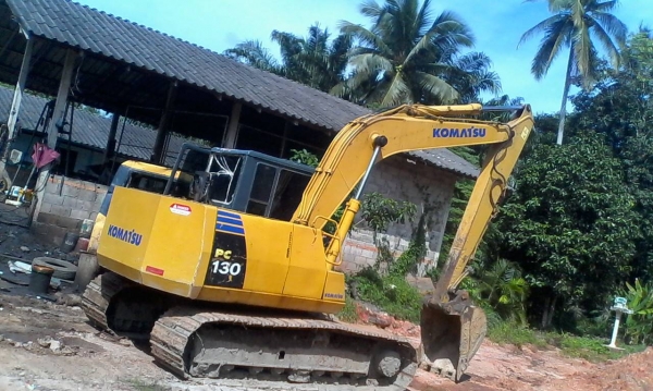 ขายรถแบคโฮ KOMATSU PC120-5 คอลโทรลสั้น บูมอาร์มพิเศษ ราคา 550000