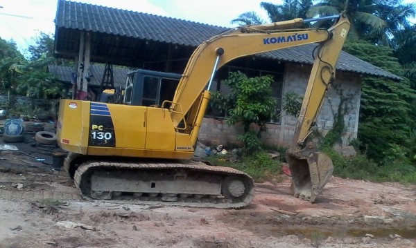 ขายรถแบคโฮ KOMATSU PC120-5 คอลโทรลสั้น บูมอาร์มพิเศษ ราคา 550000