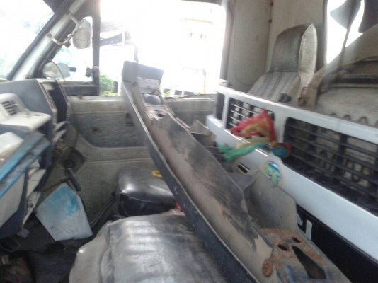 NPR 115 แถมประตูงามๆ 1 คู่ มาแล้วครับ NPR 115 แถมประตูงามๆ 1 คู่ มาแล้วครับ