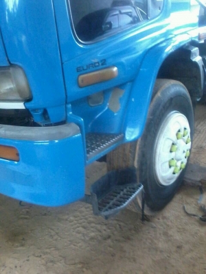 ขายรถหัวลากกับหางพื้นเรียบ22ล้อ ISUZU FXZ23NZPFT 270แรงม้าปี45กับหาง SMMปี46 สนใจโทร 081-970-1072