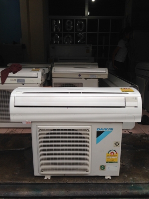 **** ขายแอร์ DAIKIN 13000 BTU สภาพสวย ****