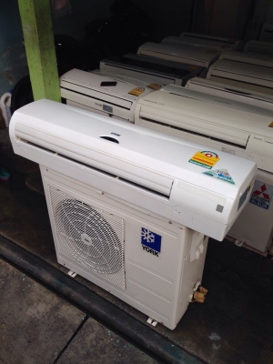 **** ขายแอร์ YORK 24000 BTU สภาพสวย ****