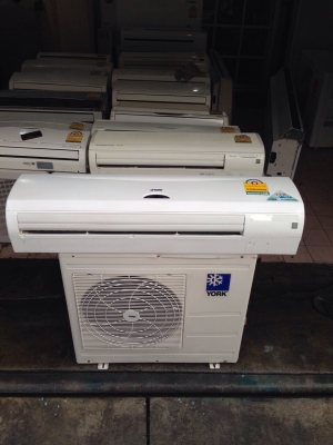 **** ขายแอร์ YORK 24000 BTU สภาพสวย ****