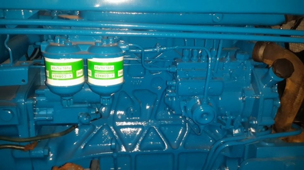 ขายรถไถford 6600เสื้อลาย ตัวเต็ม เครื่องดี อุปกรณ์ใบมีดหน้า ผาน7 เอกสารเล่มทะเบียนพร้อมลงงาน