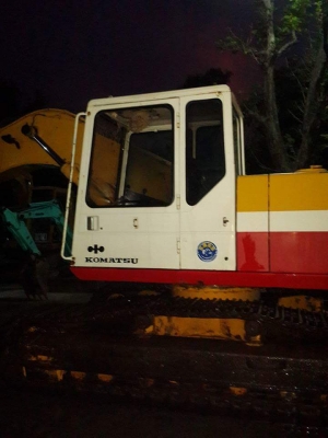 รถขุด KOMATSU PC200-5 เราคัด รถสวย ๆ เพื่องานคุณ.