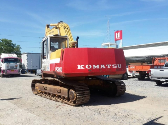 รถขุด KOMATSU PC200-5 เราคัด รถสวย ๆ เพื่องานคุณ.