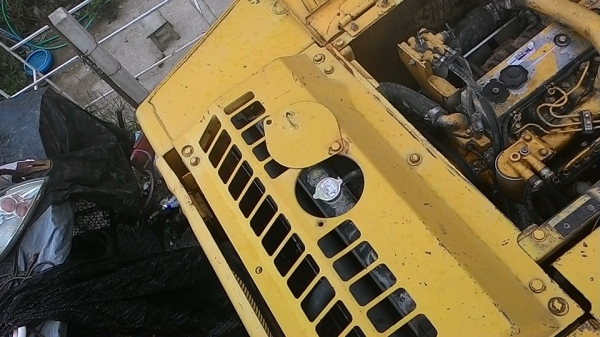 รถขุด KOMATSU PC200-5 คอนโทรลสั้น เราคัดรถสวย เพื่องานคุณ.