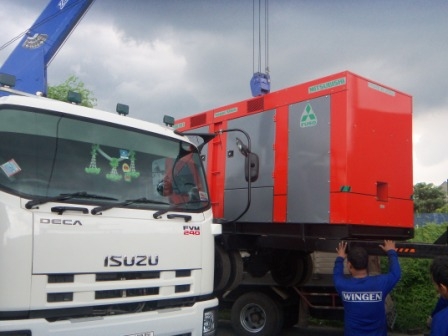 เครื่องปั่นไฟ CUMMIN 550 kva. U.S.A.