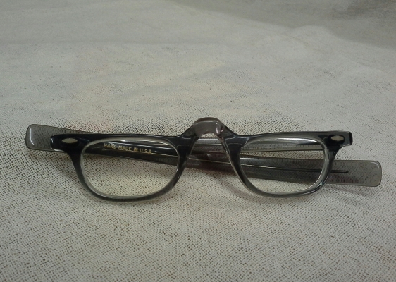 แว่นสายตายาวอเมริกันวินเทจ/แฮนด์เมด/ขาตรง  MOY made in USA