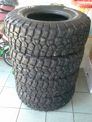 BF KM2 USA. 31/10.5/15 ปี09 สภาพดี 1ชุด