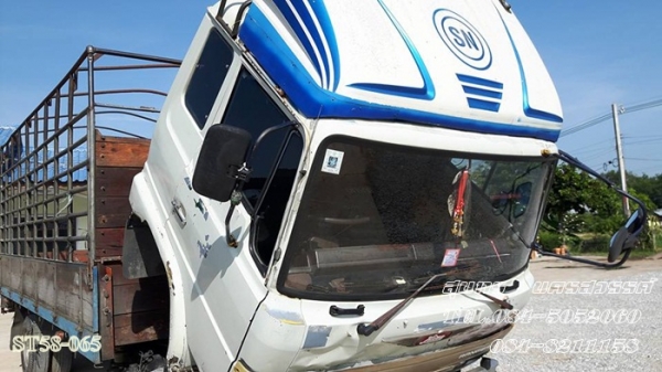 ขายด่วน รถบรรทุก 6 ล้อ HINO FD 185 แรง ยาว 5.7M คอกสูง สภาพสวย พร้อมใช้ ราคาสุดคุ้ม ขายด่วน รถบรรทุก 6 ล้อ HINO FD 185 แรง ยาว 5.7M คอกสูง สภาพสวย พร้อมใช้ ราคาสุดคุ้ม