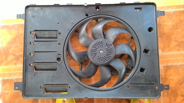 ขายพัดลมไฟฟ้า VOLVO แท้ติดรถ แรง